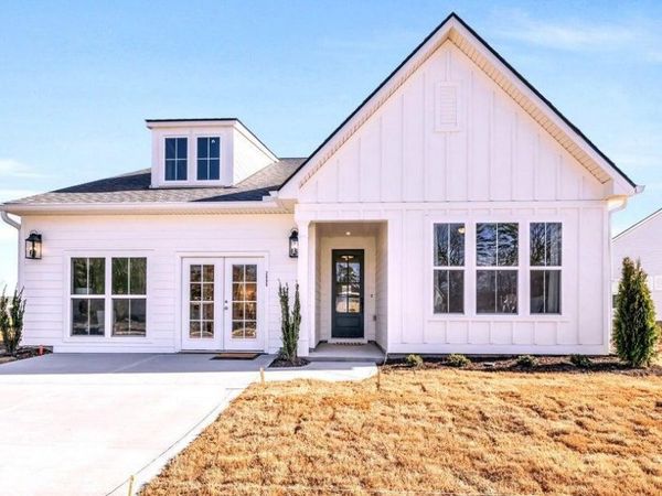 2576 Butlers Green Circle, Unit 7, Chattanooga, TN 37421