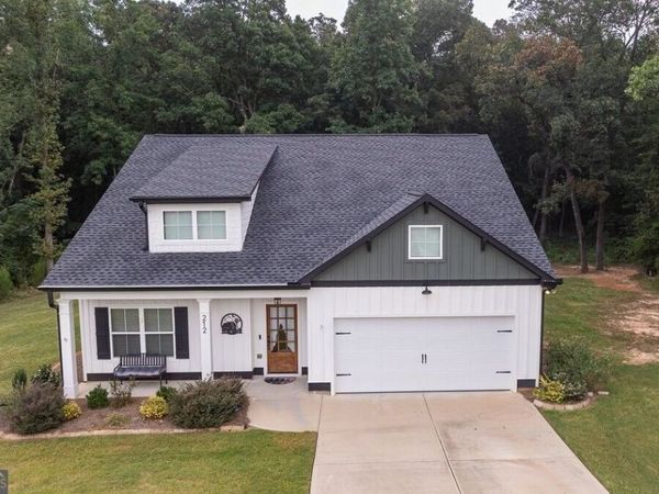 212 Live Oak Lane, Comer, GA 30629