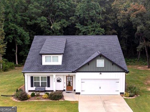 212 Live Oak Lane, Comer, GA 30629