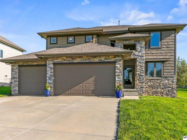 19752 N Street, Omaha, NE 68135