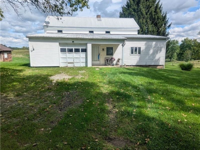 67271 Pogue Road, Saint Clairsville, OH 43950 Photo 1