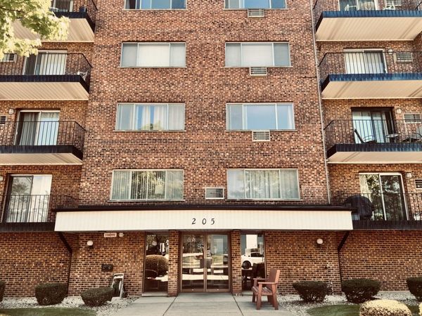 205 W MINER Street , Unit 300, Arlington Heights, IL 60005