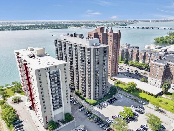 8200 E Jefferson Avenue, Unit 610, Detroit, MI 48214