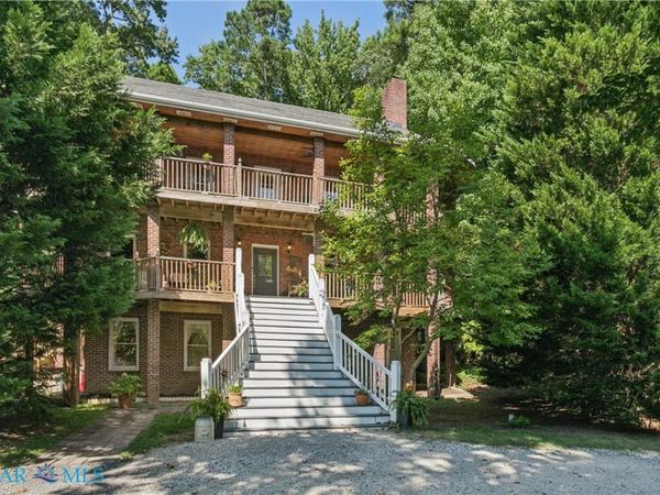 321 Maxwell Lane , Newport News, VA 23606