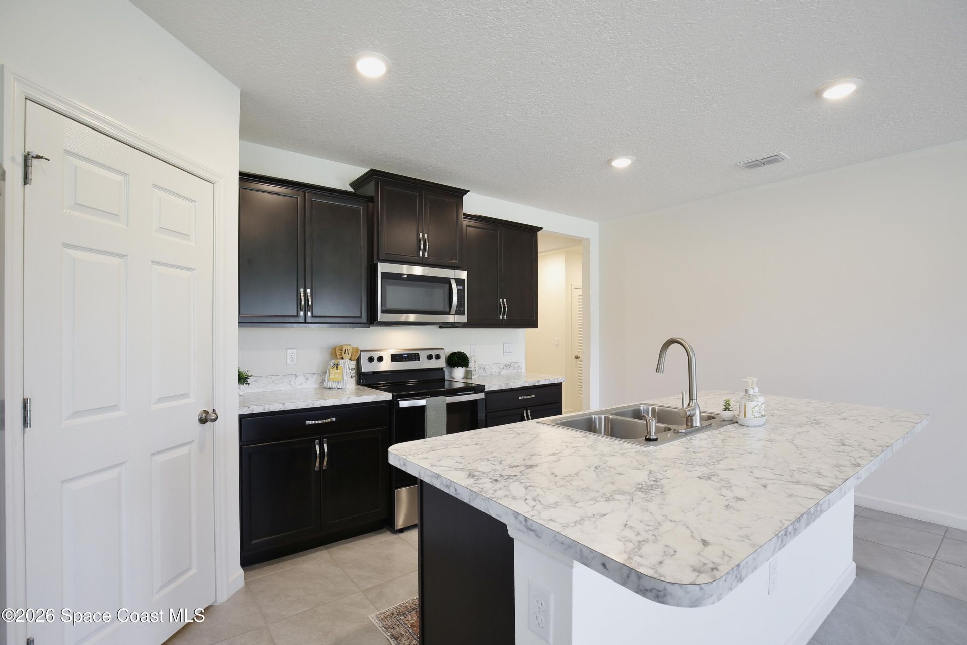 3020 Burrowing Owl Drive , Mims, FL 32754 Photo