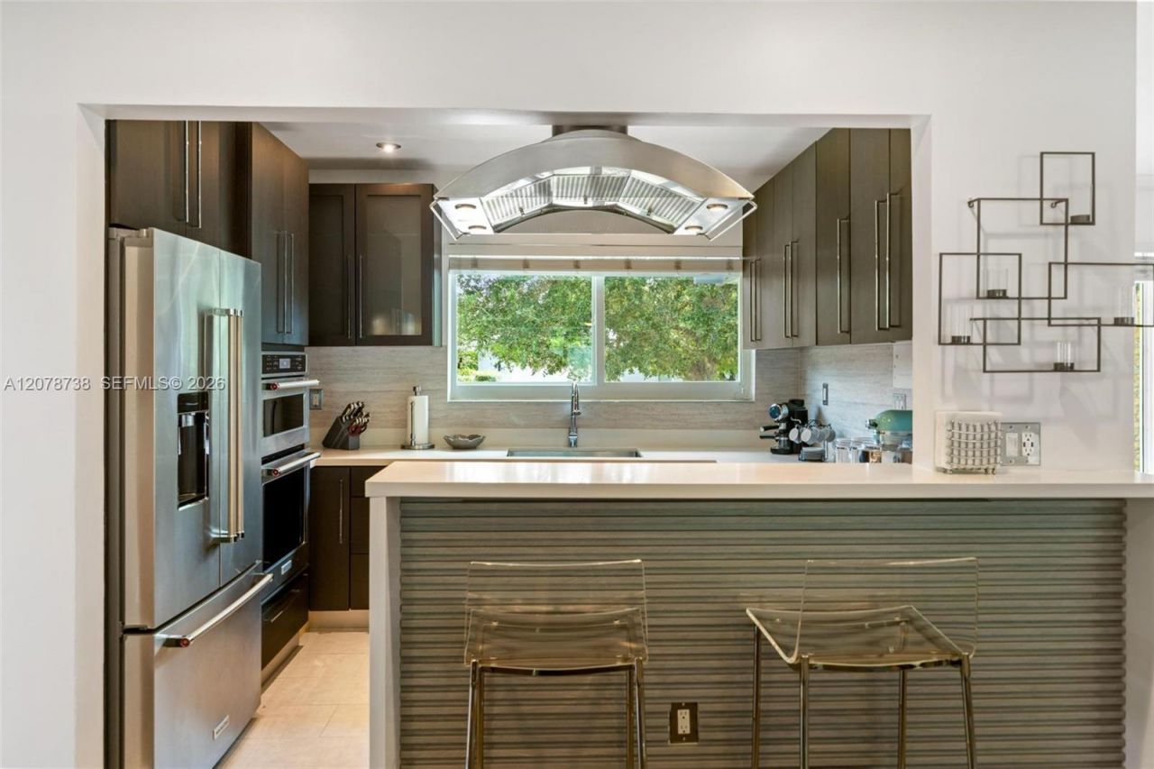 6140 SW 65th Ave, South Miami, FL 33143 Photo