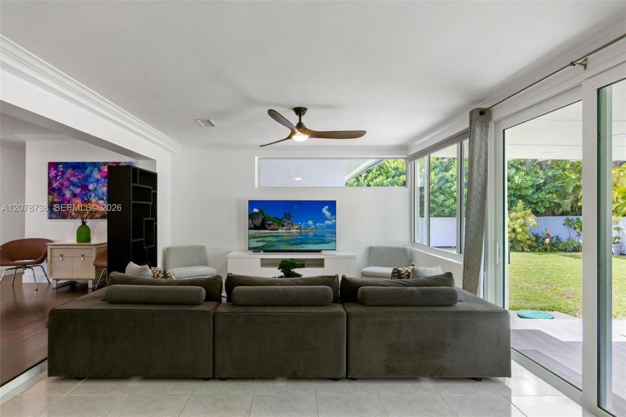 6140 SW 65th Ave, South Miami, FL 33143 Photo