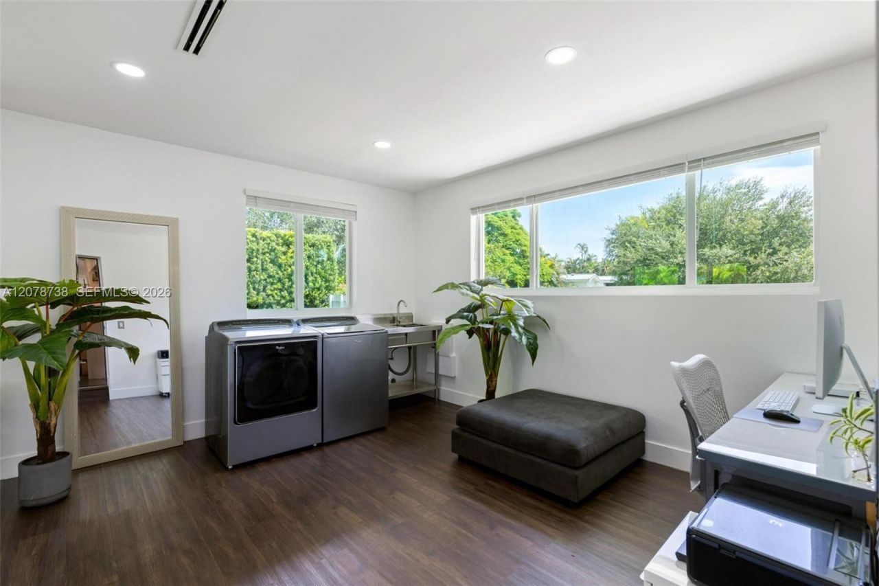 6140 SW 65th Ave, South Miami, FL 33143 Photo