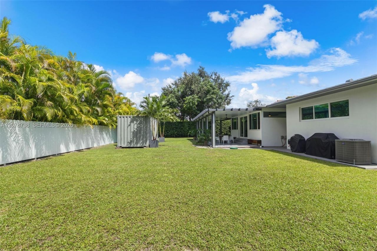 6140 SW 65th Ave, South Miami, FL 33143 Photo