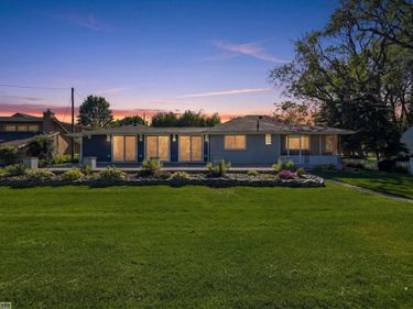 39734 Cove Street, Harrison Twp, MI 48045