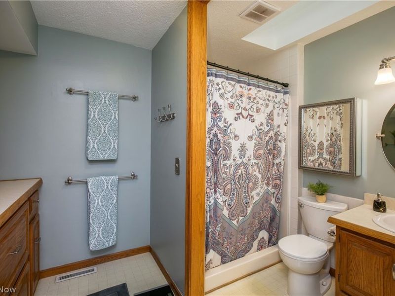 9786 Hocking Street NW, Massillon, OH 44646 Photo 29