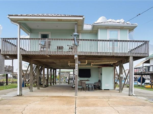 2242 Mallard Street , Dauphin Island, AL 36528