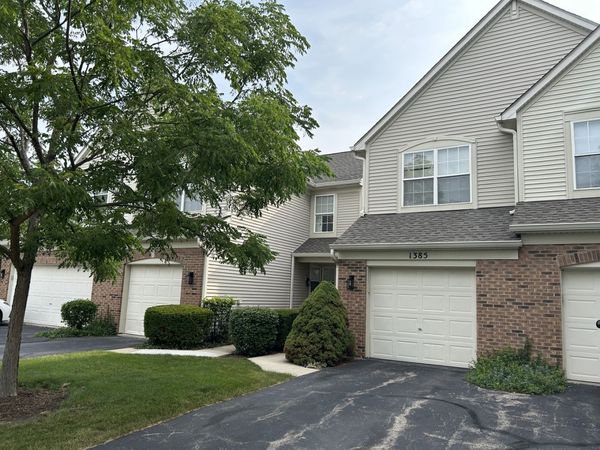 1385 Redbridge Court, Grayslake, IL 60030