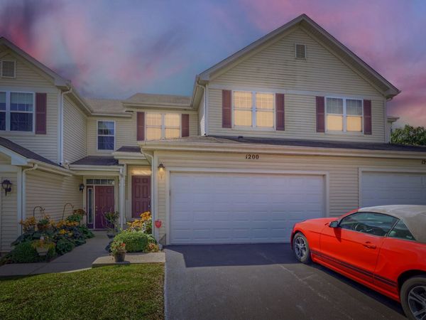 1200 Waverly Drive , Volo, IL 60020