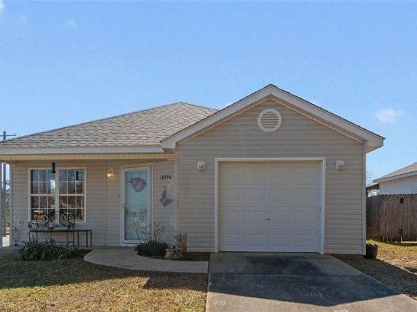 18990 E Hammond Street, Robertsdale, AL 36567