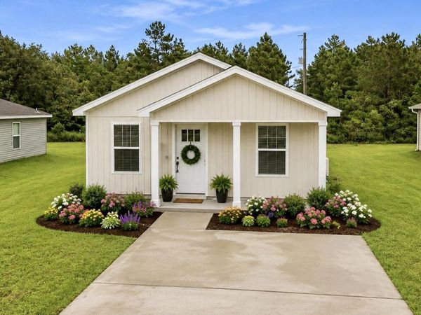 5429 Bayleaf Drive, Crestview, FL 32539