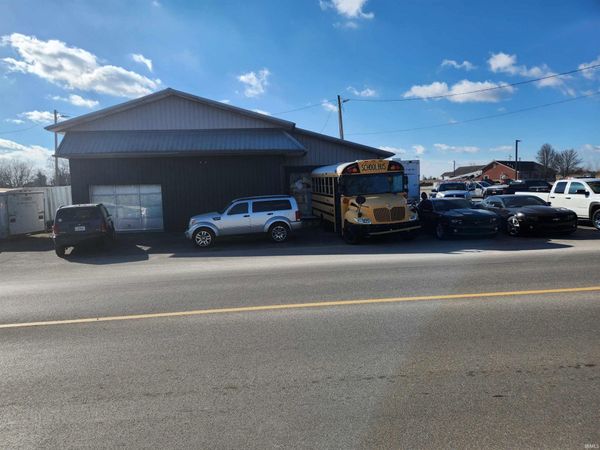 1320 W Main Street, Mitchell, IN 47446