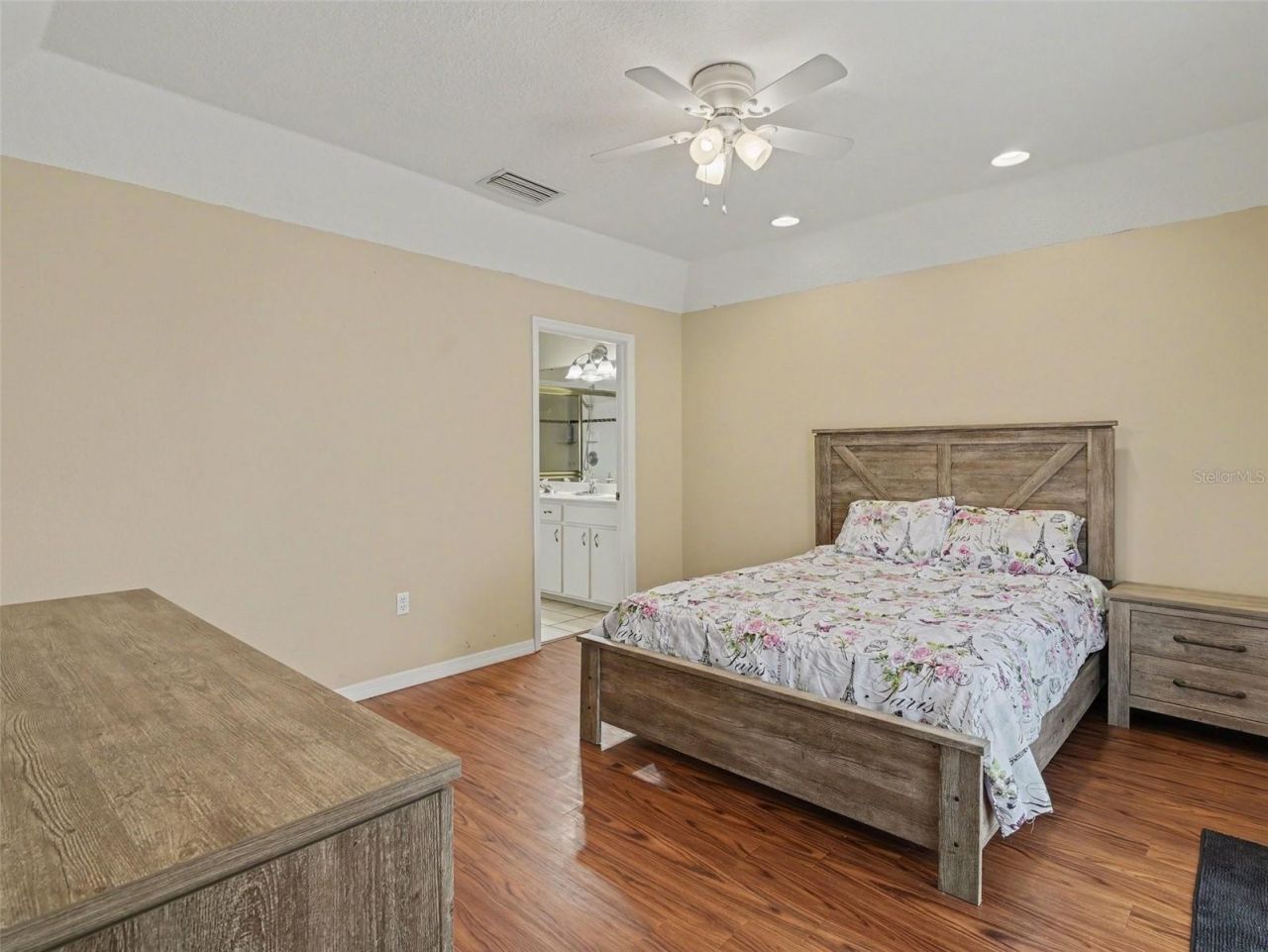 3715 E 31st Street , Bradenton, FL 34208 Photo