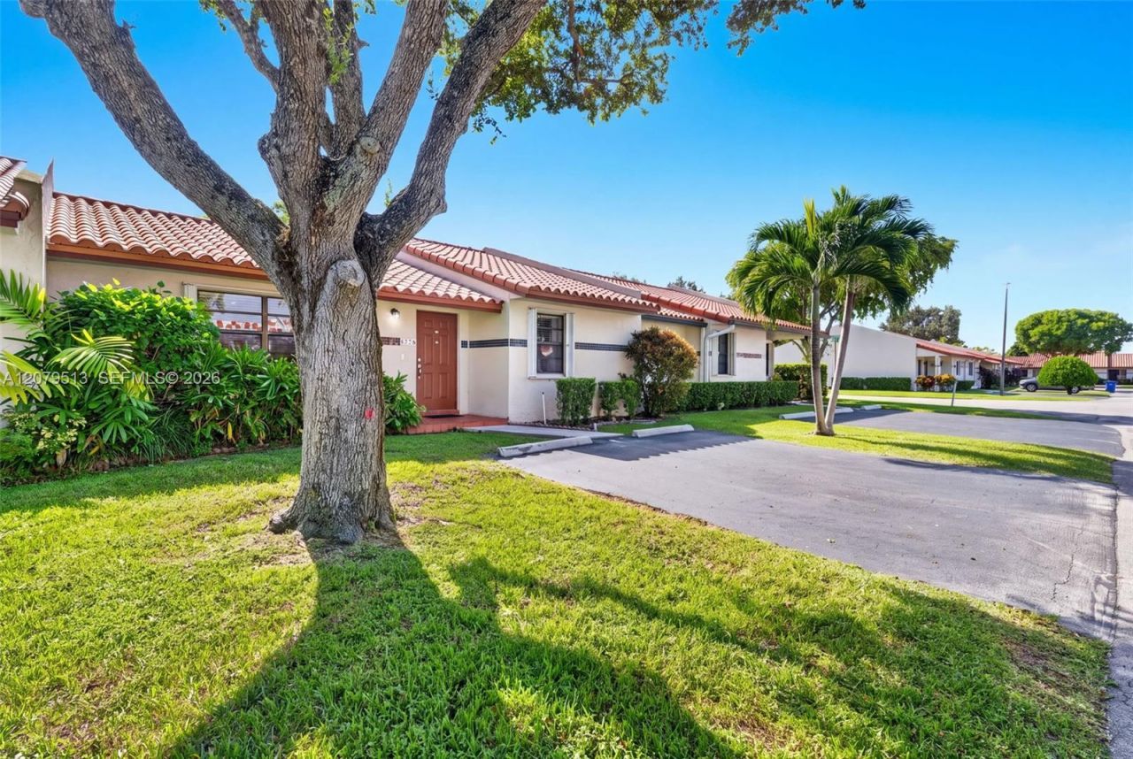 5736 SW 112th Ter, Cooper City, FL 33330 Photo