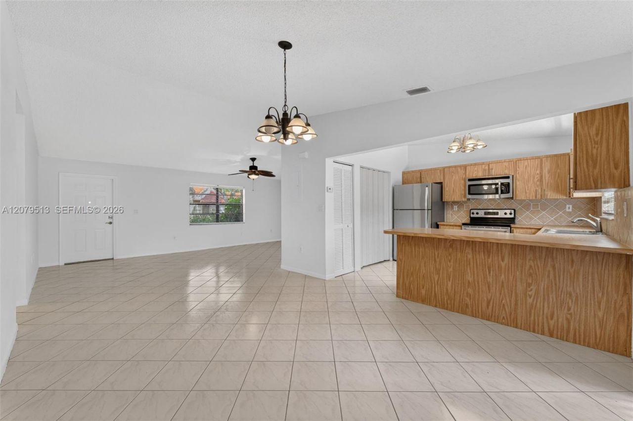 5736 SW 112th Ter, Cooper City, FL 33330 Photo