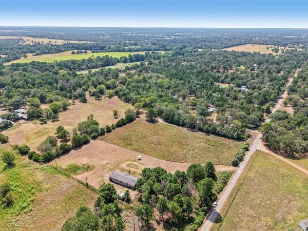 258 Pathfinders WAY, Smithville, TX 78957