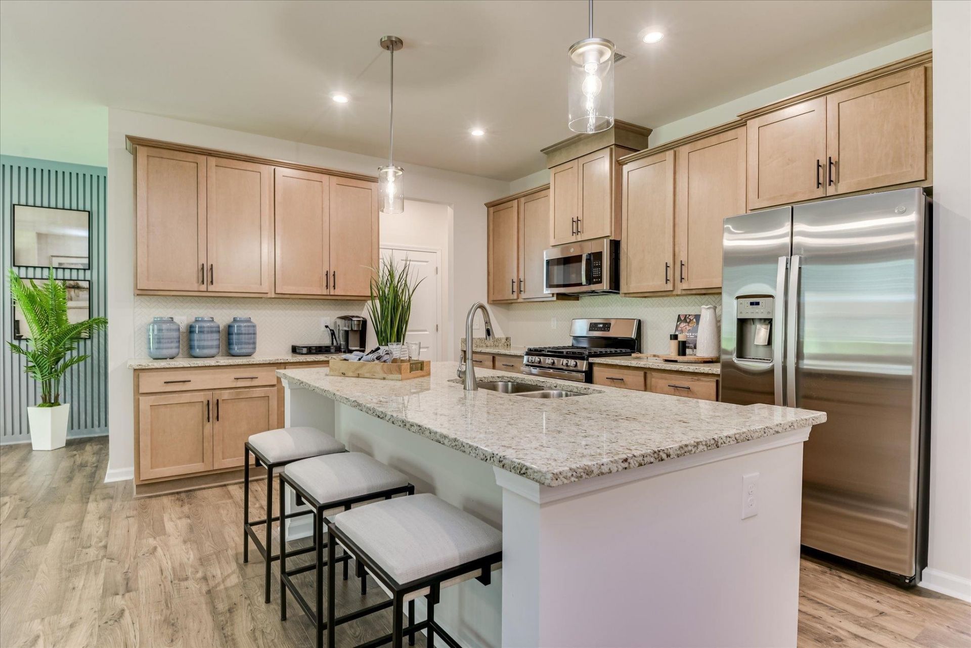 147 Avery Woods Dr.  Photo 5