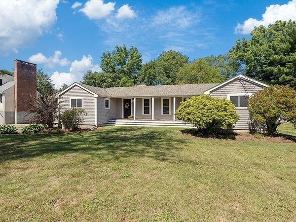 6 Pine St, Medfield, MA 02052