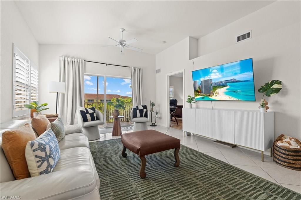 4420 Botanical Place Cir, Unit 402, Naples, FL 34112 Photo