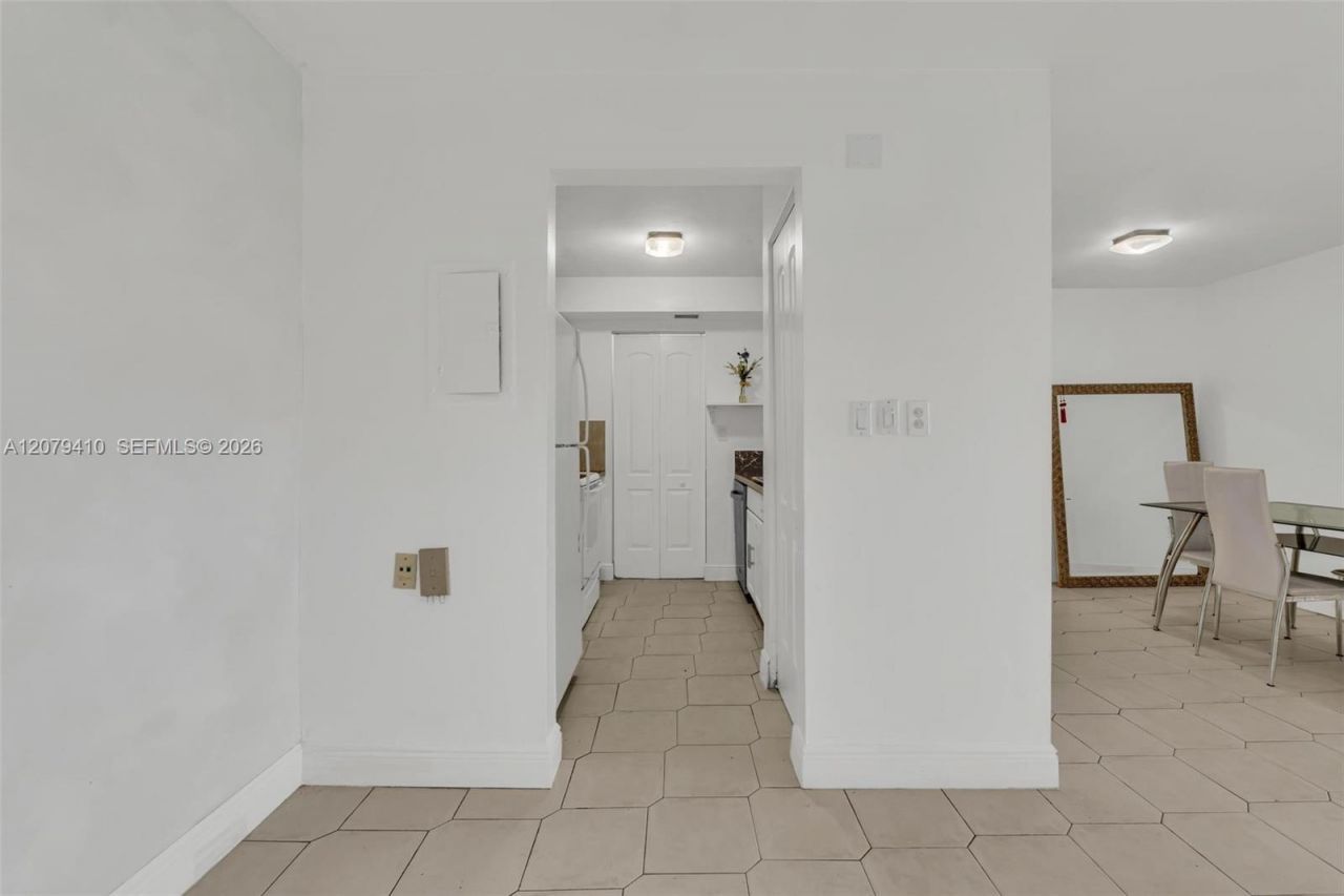 15470 SW 82nd Ln , Unit 332, Miami, FL 33193 Photo