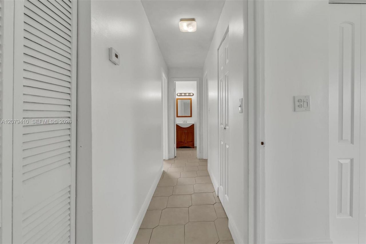 15470 SW 82nd Ln , Unit 332, Miami, FL 33193 Photo