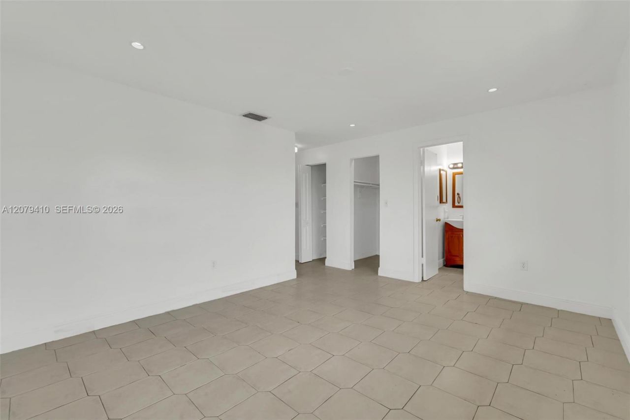 15470 SW 82nd Ln , Unit 332, Miami, FL 33193 Photo