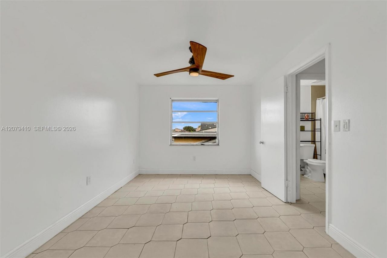 15470 SW 82nd Ln , Unit 332, Miami, FL 33193 Photo