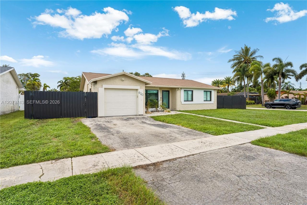 620 NW 98th Ave , Pembroke Pines, FL 33024 Photo