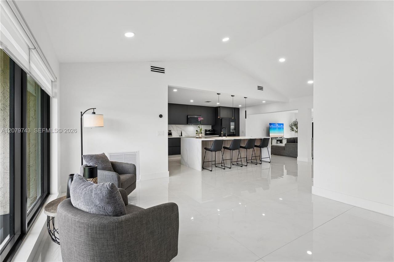620 NW 98th Ave , Pembroke Pines, FL 33024 Photo