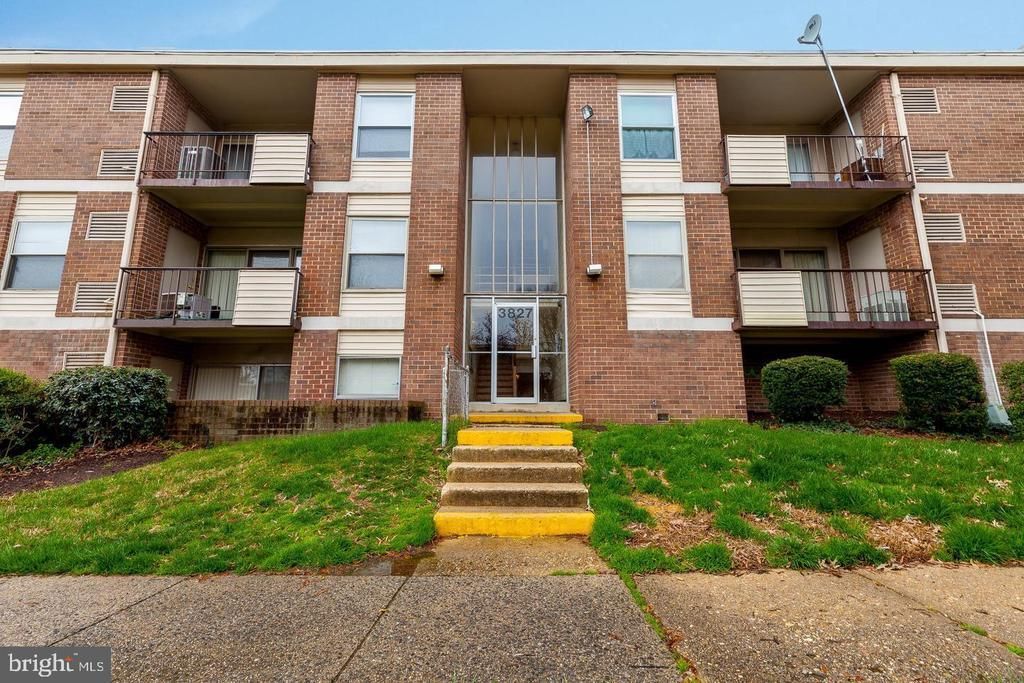 3827 SAINT BARNABAS ROAD , SUITLAND, MD 20746