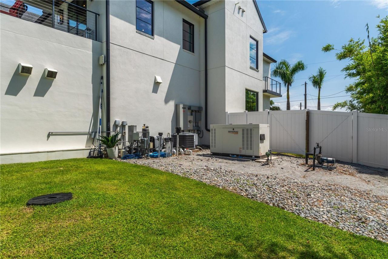 692 Gladwin Avenue, Fern Park, FL 32730 Photo