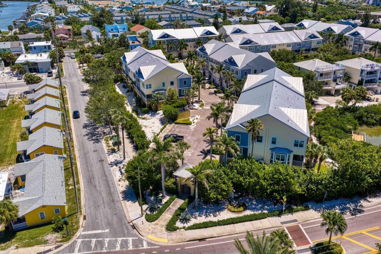 105 Haven Beach Drive, Indian Rocks Beach, FL 33785 Photo