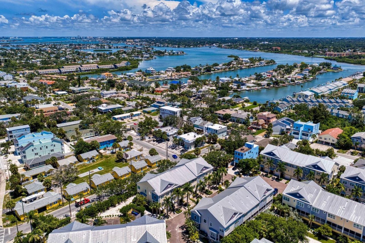 105 Haven Beach Drive, Indian Rocks Beach, FL 33785 Photo