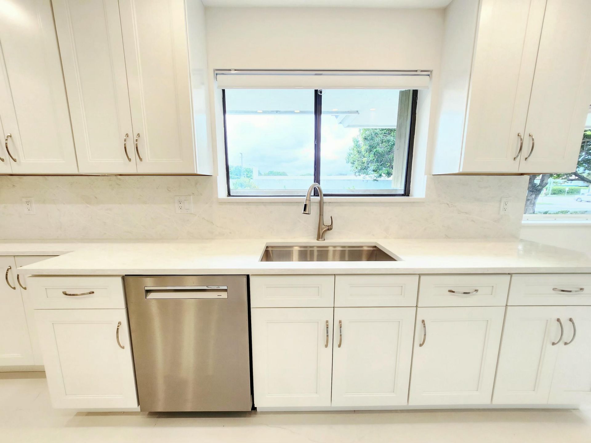 30 Pelican Pointe Drive, Unit 201, Delray Beach, FL 33483 Photo