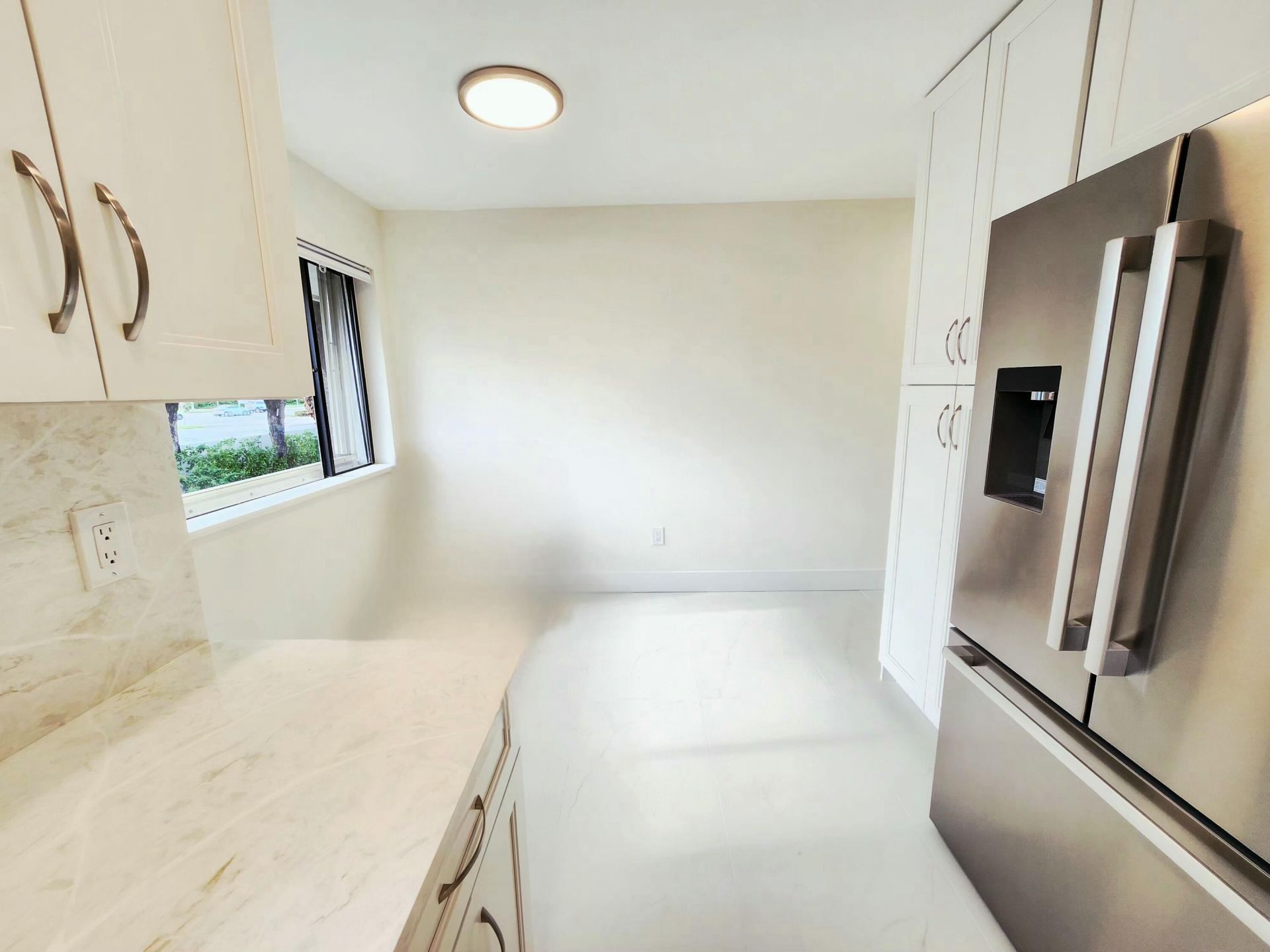 30 Pelican Pointe Drive, Unit 201, Delray Beach, FL 33483 Photo