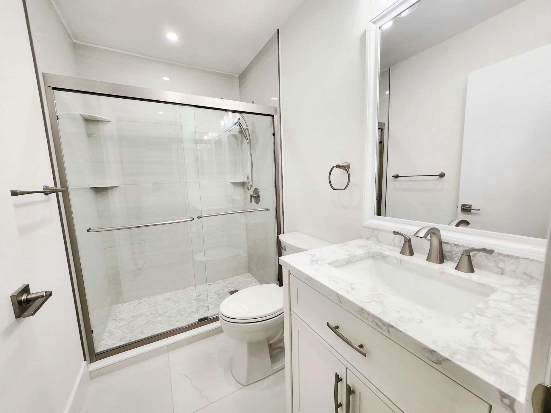 30 Pelican Pointe Drive, Unit 201, Delray Beach, FL 33483 Photo