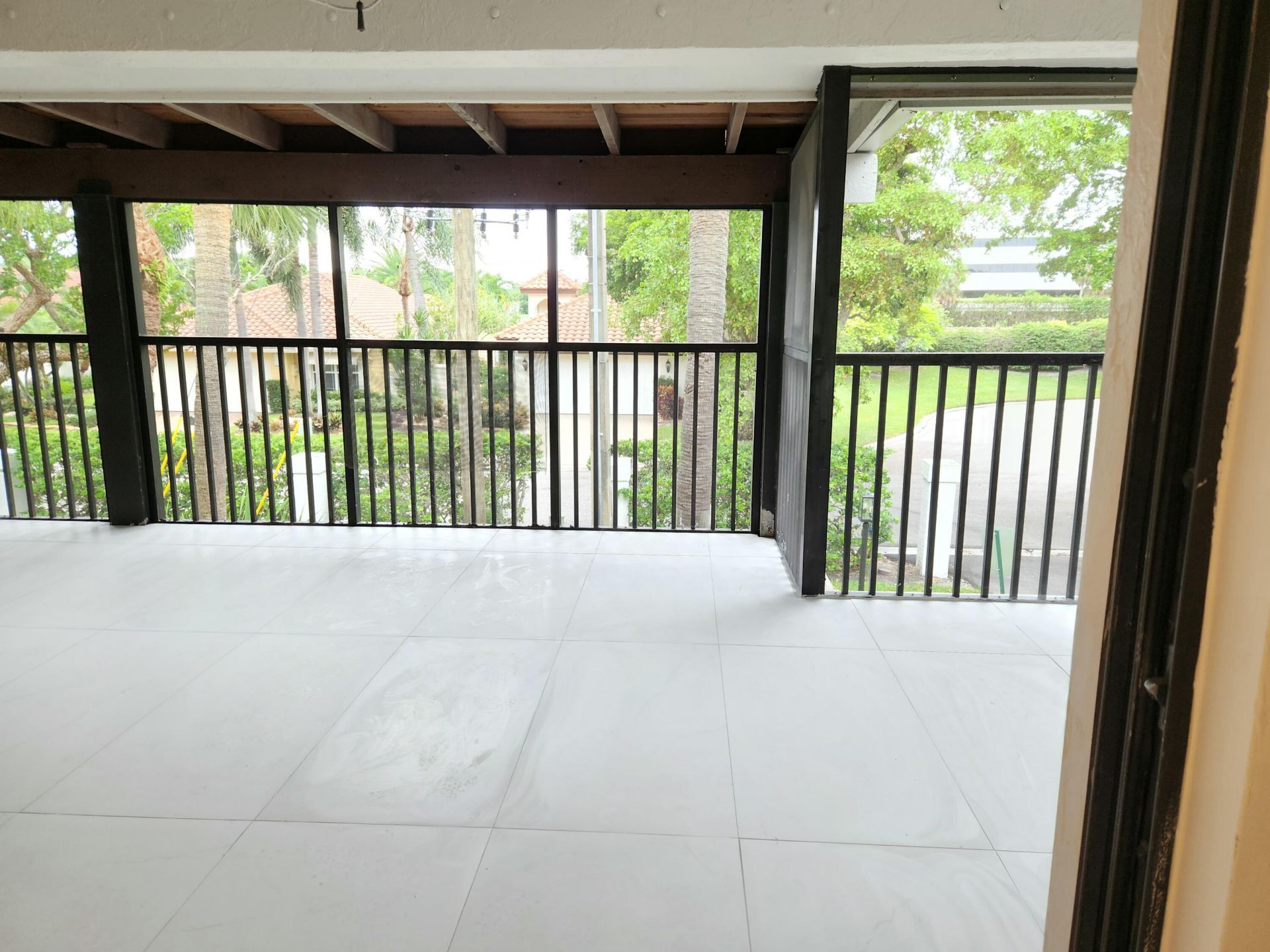 30 Pelican Pointe Drive, Unit 201, Delray Beach, FL 33483 Photo