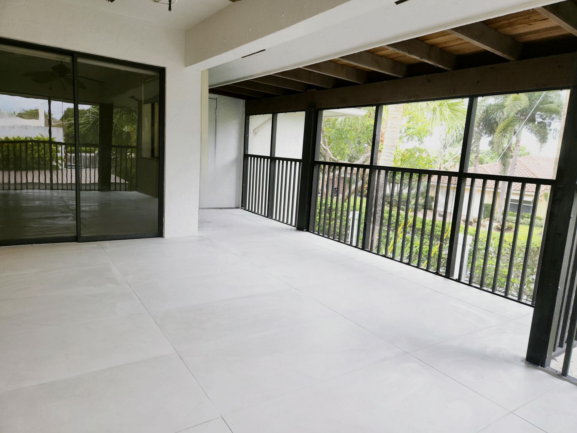 30 Pelican Pointe Drive, Unit 201, Delray Beach, FL 33483 Photo