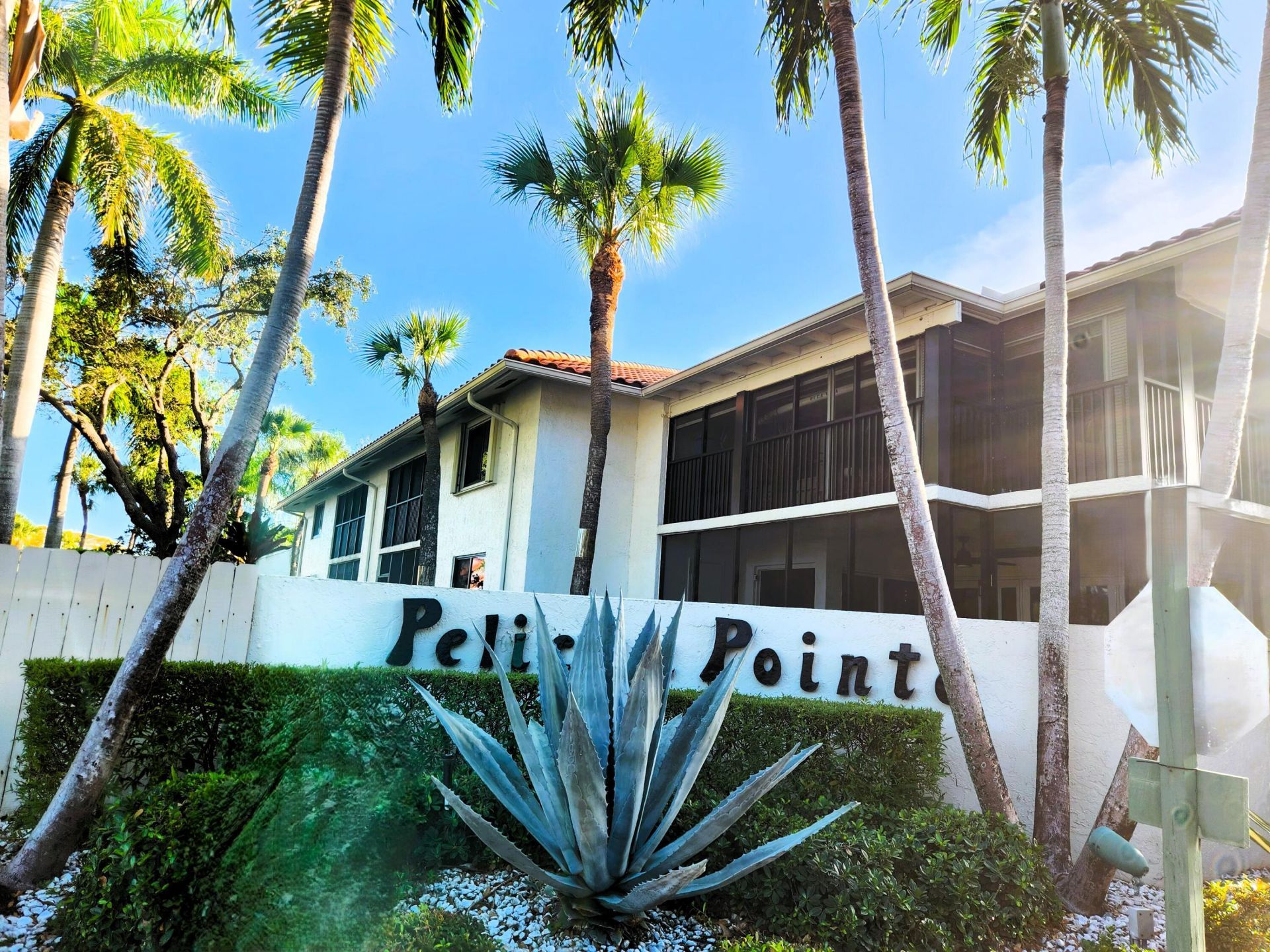 30 Pelican Pointe Drive, Unit 201, Delray Beach, FL 33483 Photo
