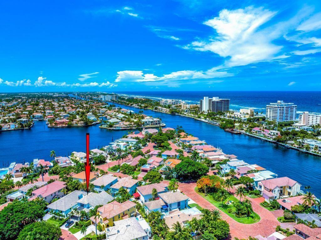 30 Pelican Pointe Drive, Unit 201, Delray Beach, FL 33483 Photo