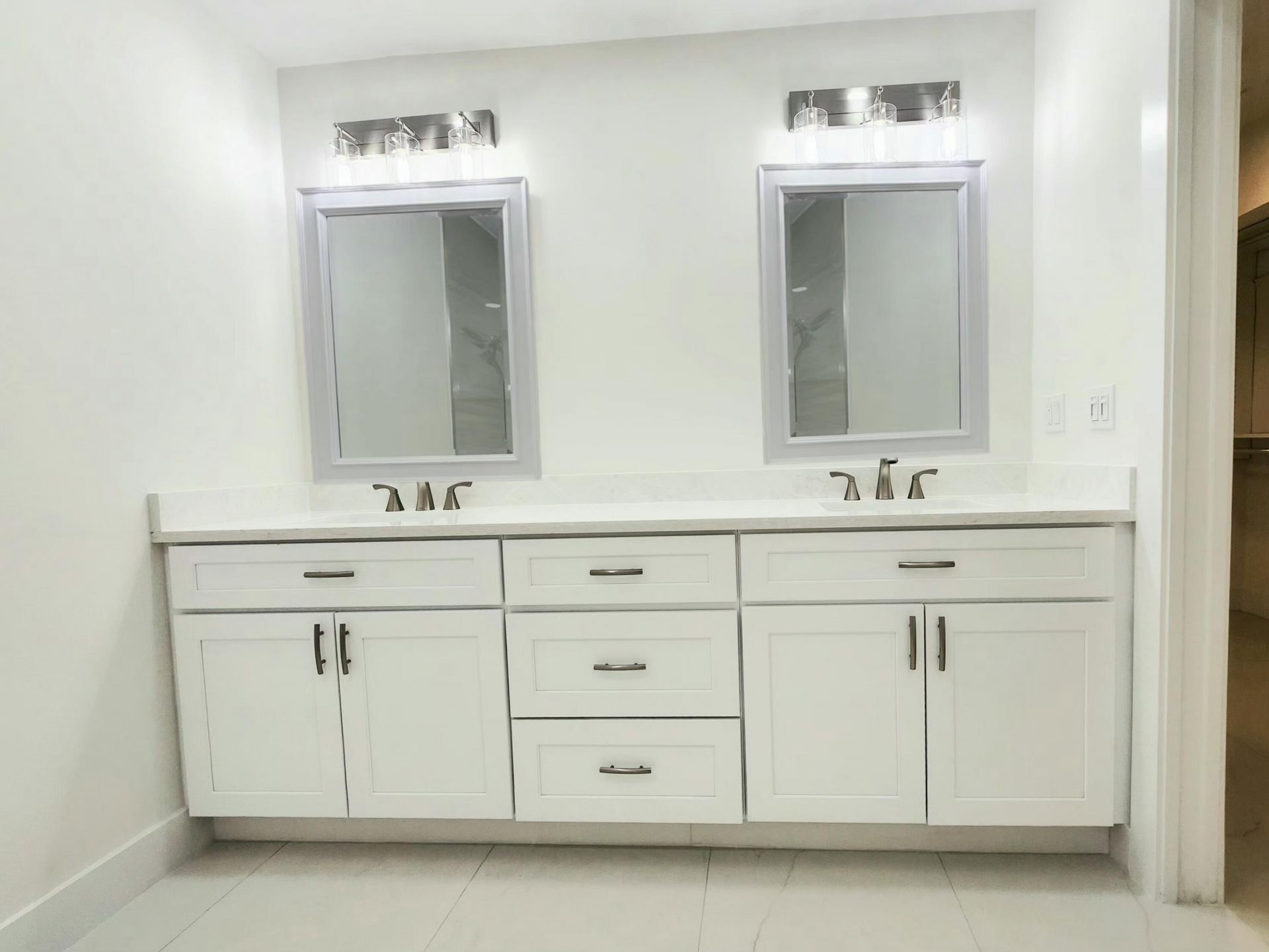 30 Pelican Pointe Drive, Unit 201, Delray Beach, FL 33483 Photo