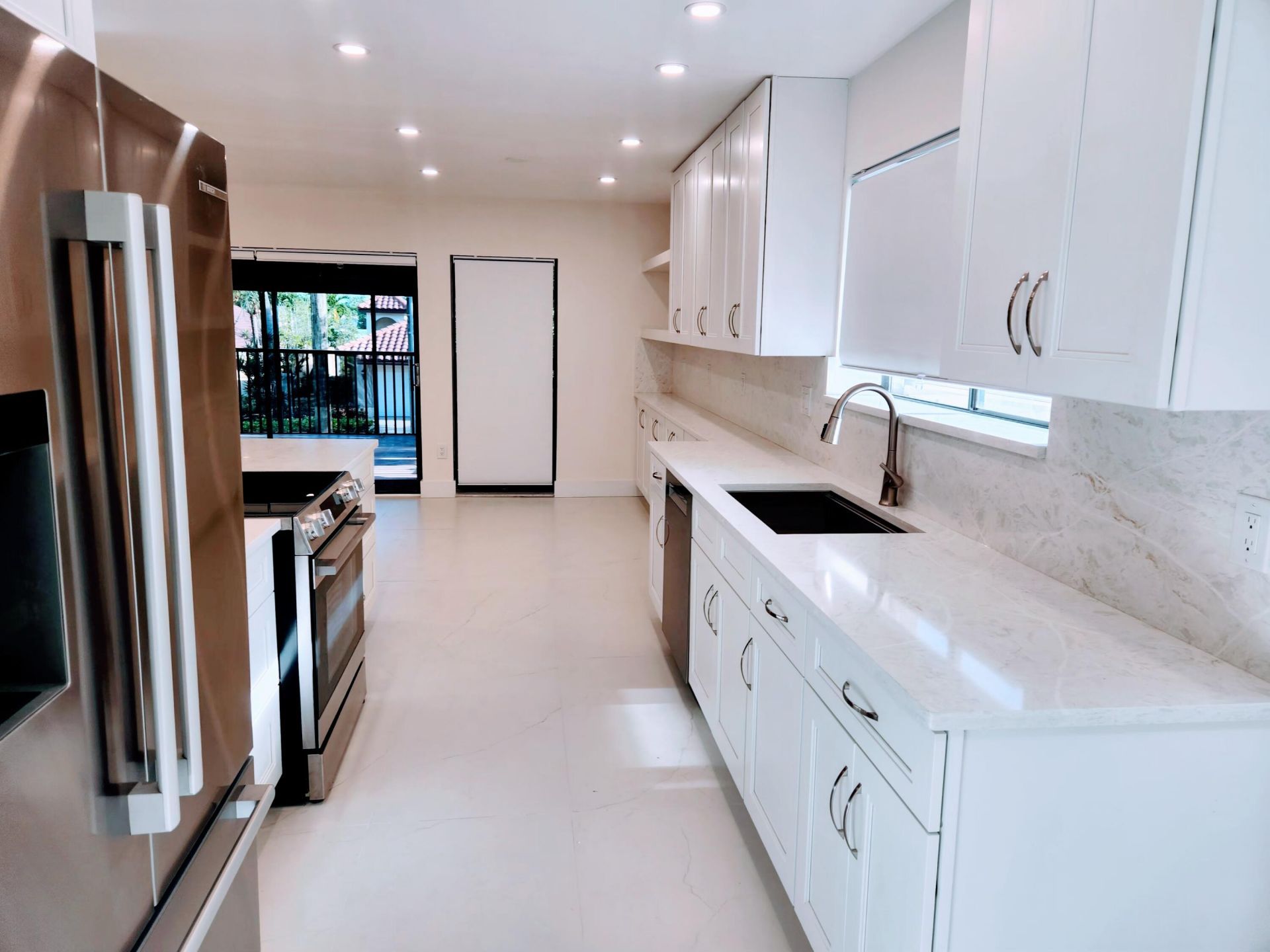 30 Pelican Pointe Drive, Unit 201, Delray Beach, FL 33483 Photo