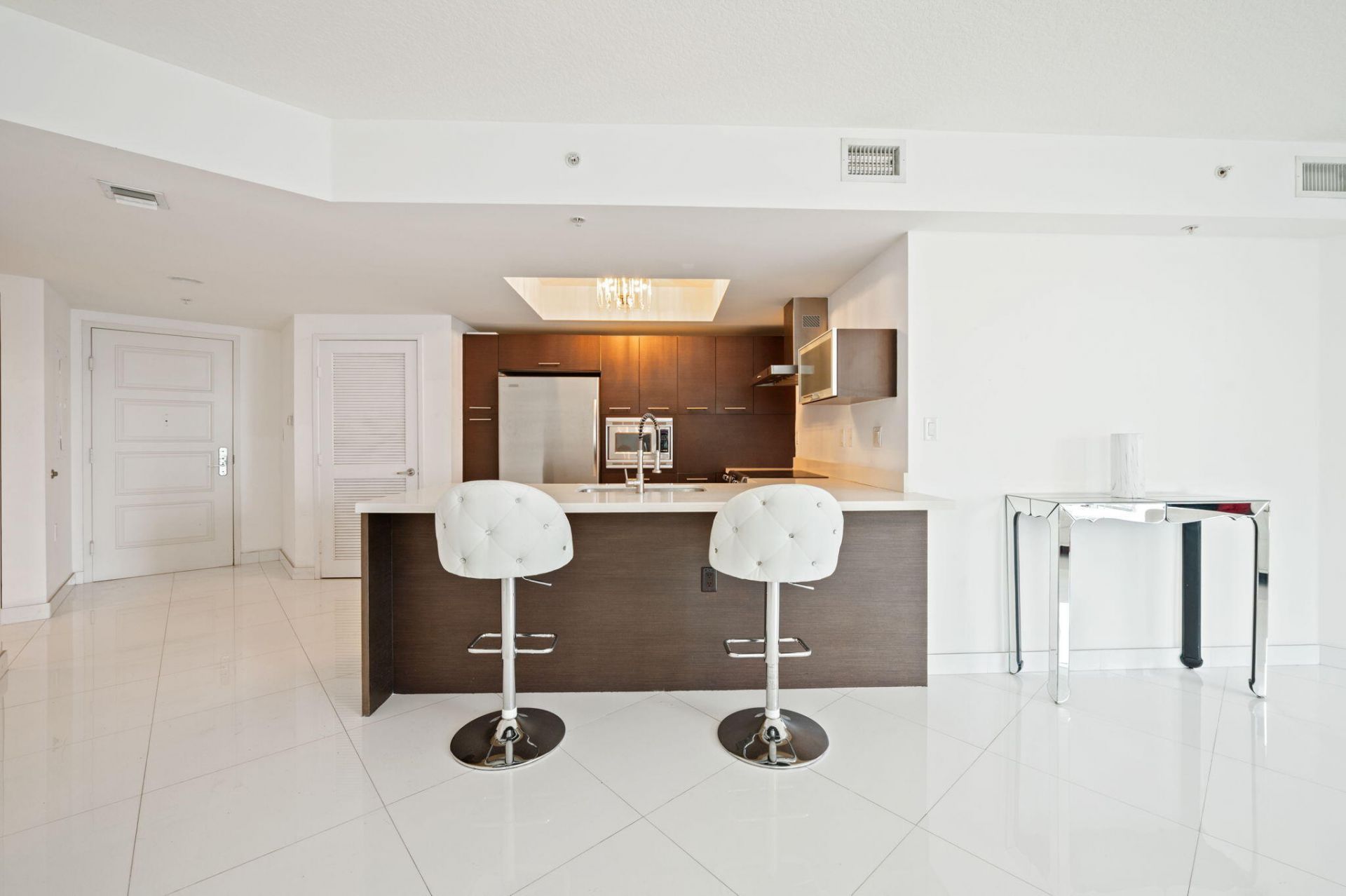 200 Sunny Isles Boulevard, Unit 2-806, Sunny Isles Beach, FL 33160 Photo