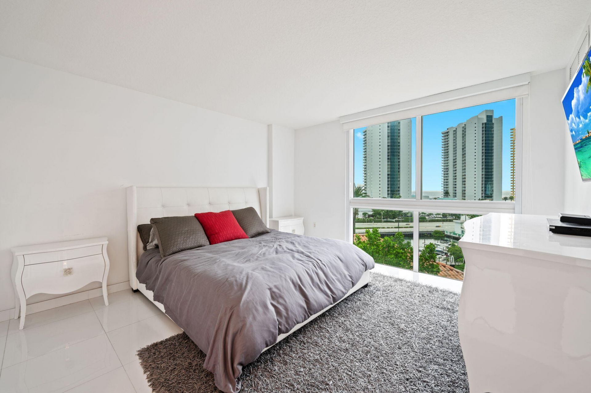 200 Sunny Isles Boulevard, Unit 2-806, Sunny Isles Beach, FL 33160 Photo