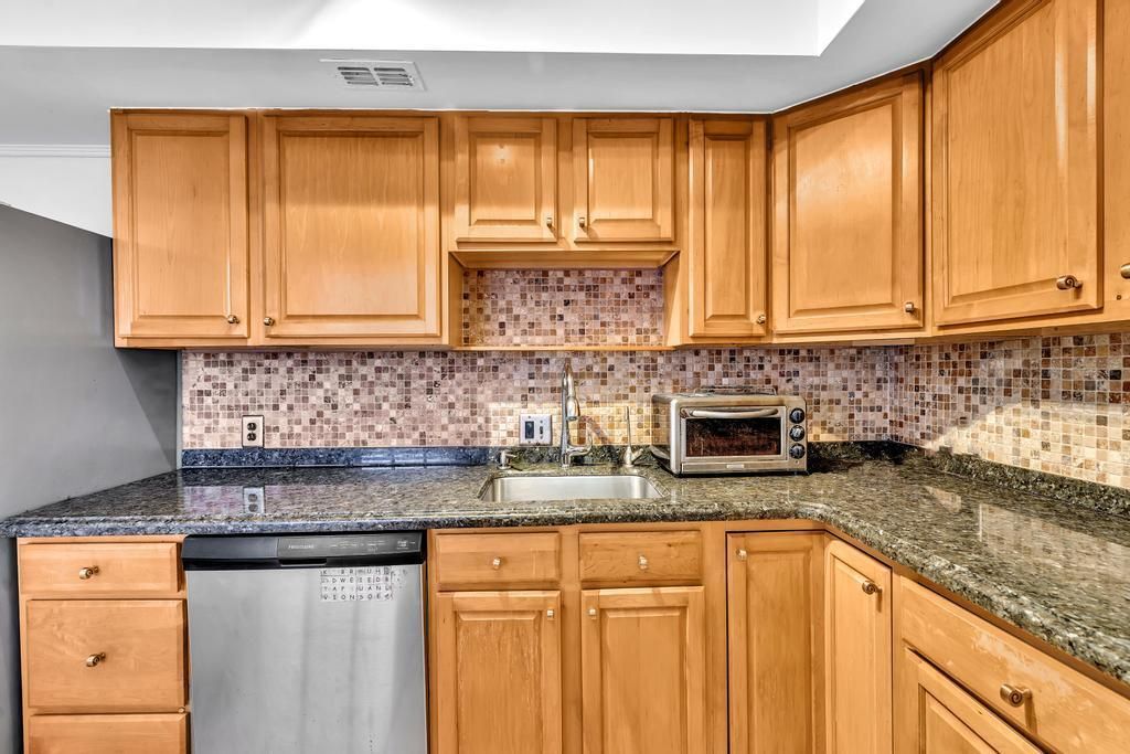 2950 N Palm Aire Drive, Unit 607, Pompano Beach, FL 33069 Photo